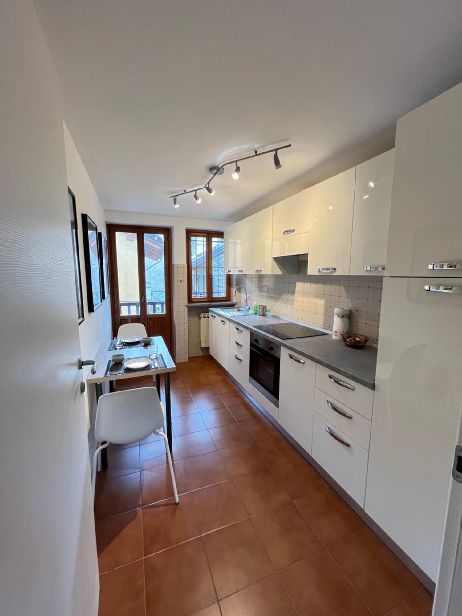 Maison De Trotte Aosta Bagian luar foto